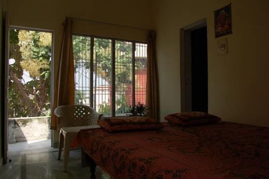 Maruti Guest House Varanasi Oda fotoğraf